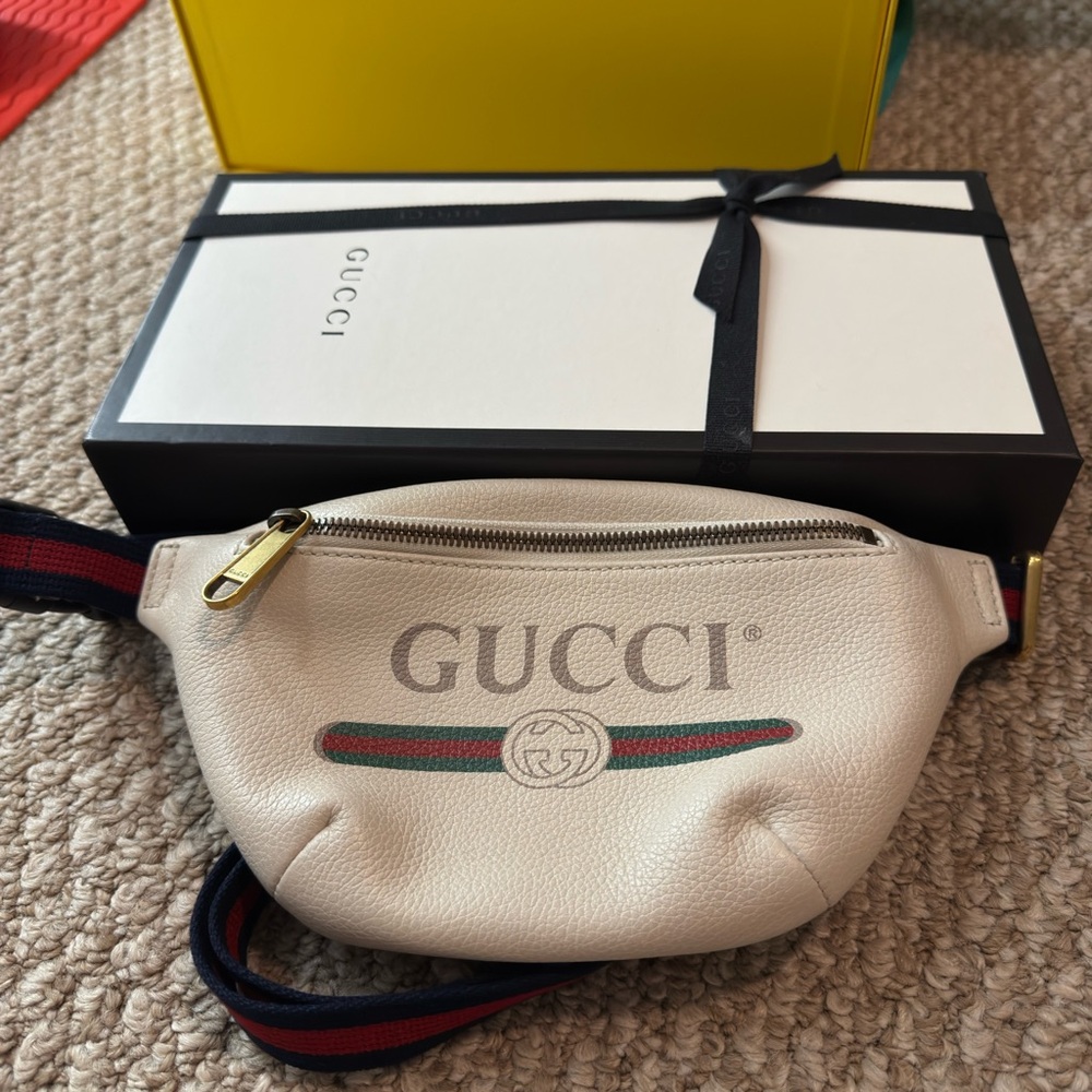 Gucci Beige Belt Bag with Logo and Stripe